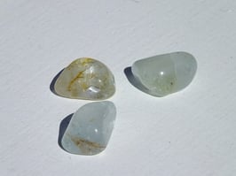 Topaze bleue en pierres roulées