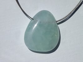 Fluorite verte en pierres percées