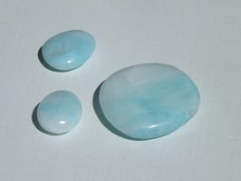 Aragonite bleue teintée en palets roulés