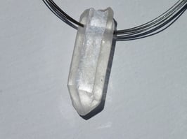 Cristal de roche en pierres percées (brutes)