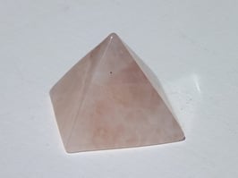 Pyramides en quartz rose