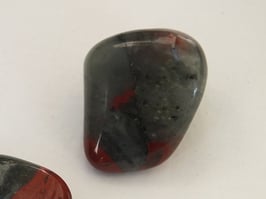 Jaspe volcanique en pierres roulées