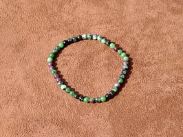 Bracelets en zoïsite-rubis
