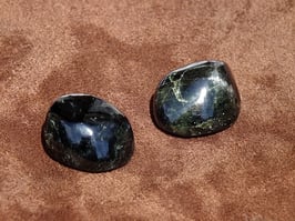 Diopside étoilée en pierres roulées