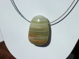 Aragonite verte en pierres percées