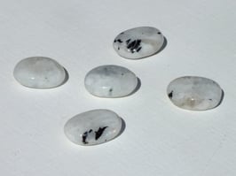 Pierre de lune blanche en palets roulés