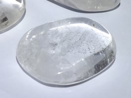 Cristal de roche en palets roulés