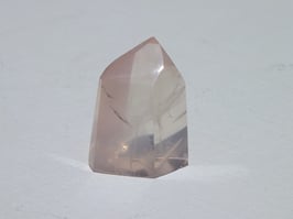 Pointes taillées en quartz rose