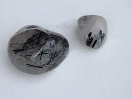 Quartz tourmaline en pierres roulées