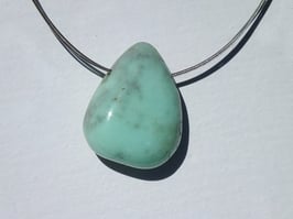 Chrysoprase en pierres percées