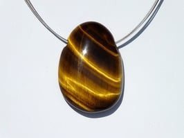 Oeil-de-tigre en pierres percées