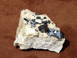 Magnétite brute - sur matrice