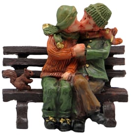 Miniatur Liebespaar auf Bank