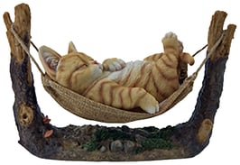 Katze rot in Hängematte