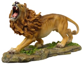 Löwe stehend fauchend