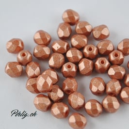 Alabaster metallic sand