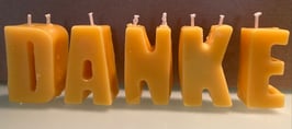 Buchstabenkerzen