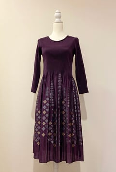 IS-9569-６US 　つるに駒柄ワンピース