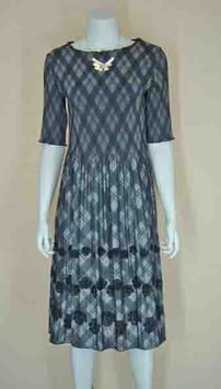 ￥33,000  アーガイルに薔薇ワンピース