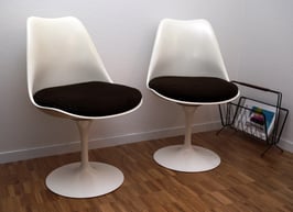 Eero Saarinen Tulip Chairs
