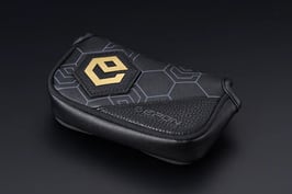 EPONハーフマレットパターカバーeマーク