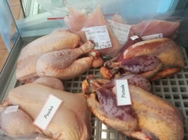 . Volailles fermières prêtes à cuire