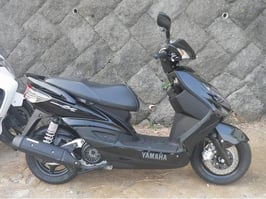 ヤマハ　シグナスＸ－２　ＦＩ