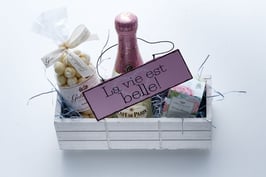 Geschenkkorb "La Vie est Belle"