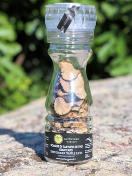 Getrocknete Sommertrüffel