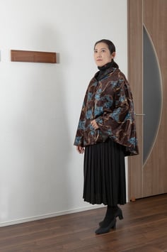 マント（ブラウン柄/マルチ花柄　リバーシブル）