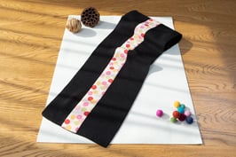 ちりめんマフラー（黒・花柄）