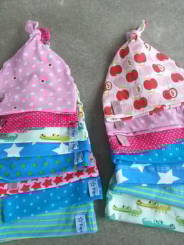 Newborn Mützen mit Knoten