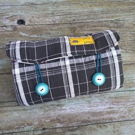 tapis à langer nomade noir et blanc