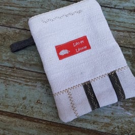 Manique écrue et rubans gris