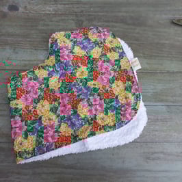 Protège-épaule tissu de coton à fleurs multicolores