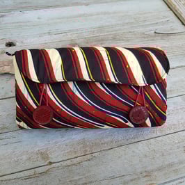 tapis à langer nomade wax noir bordeaux écru