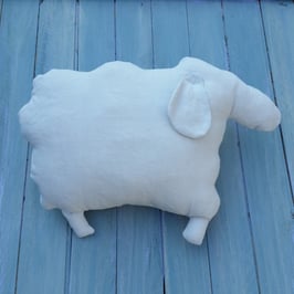 Coussin mouton en lin ancien