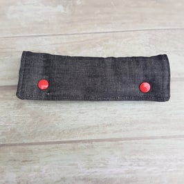 Coussin pour ceinture de sécurité en jean noir