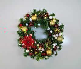 Weihnachtskranz mit Licht. Weihnachtsdekor Weihnachtsstern Geschenk