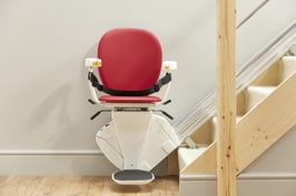 Aktionspreis - Treppenlift neu (gerade Treppen) - 120kg