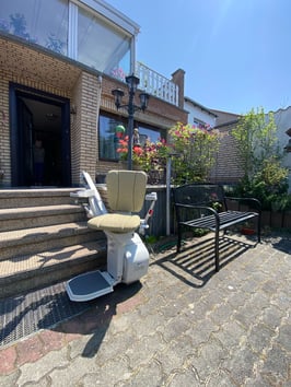 Außen-Treppenlift (gerade Treppen)