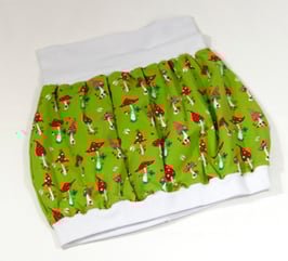 Ballonröckchen hellgrün Pilzli mit weissem Bündchen