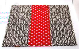 Windeltasche schwarz/rot