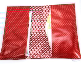 Windeltasche rot mit Blumen
