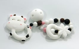 Beisskette weiss/schwarz/braun mit Anhänger Kuh