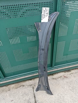 GOCCIOLATOIO SOTTO PARABREZZA PER FIAT 500