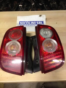 Fanali posteriori Nissan Micra 2003-2005