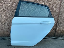 Portiera posteriore sinistra Ford Fiesta MK6
