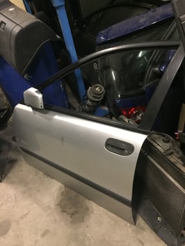 Porta anteriore Sx Volvo V40