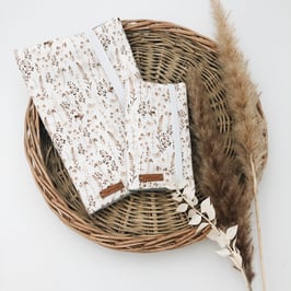 Windeltasche und MuKi Hülle -Wildblumen-